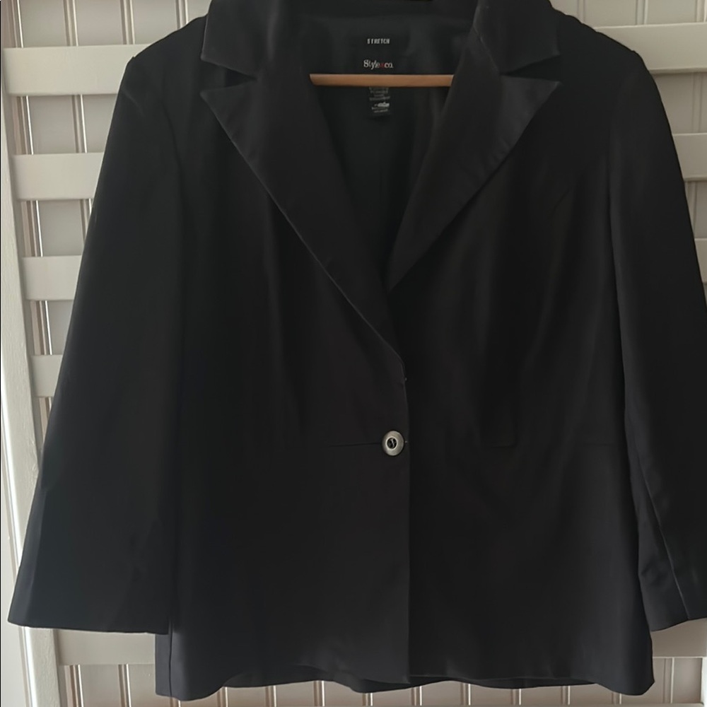 Style & Co Black Blazer with Notched Lapel and 3/4 Sleeves